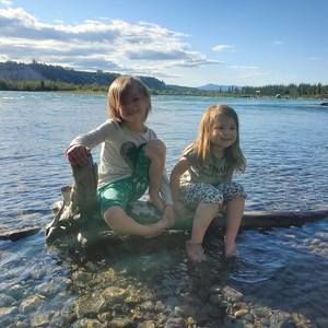 Meet your Posher, Crystal